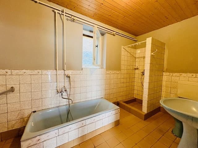 Landhaus mit viel Platz, Pool & großem Garten ! – Vorschaubild 5
