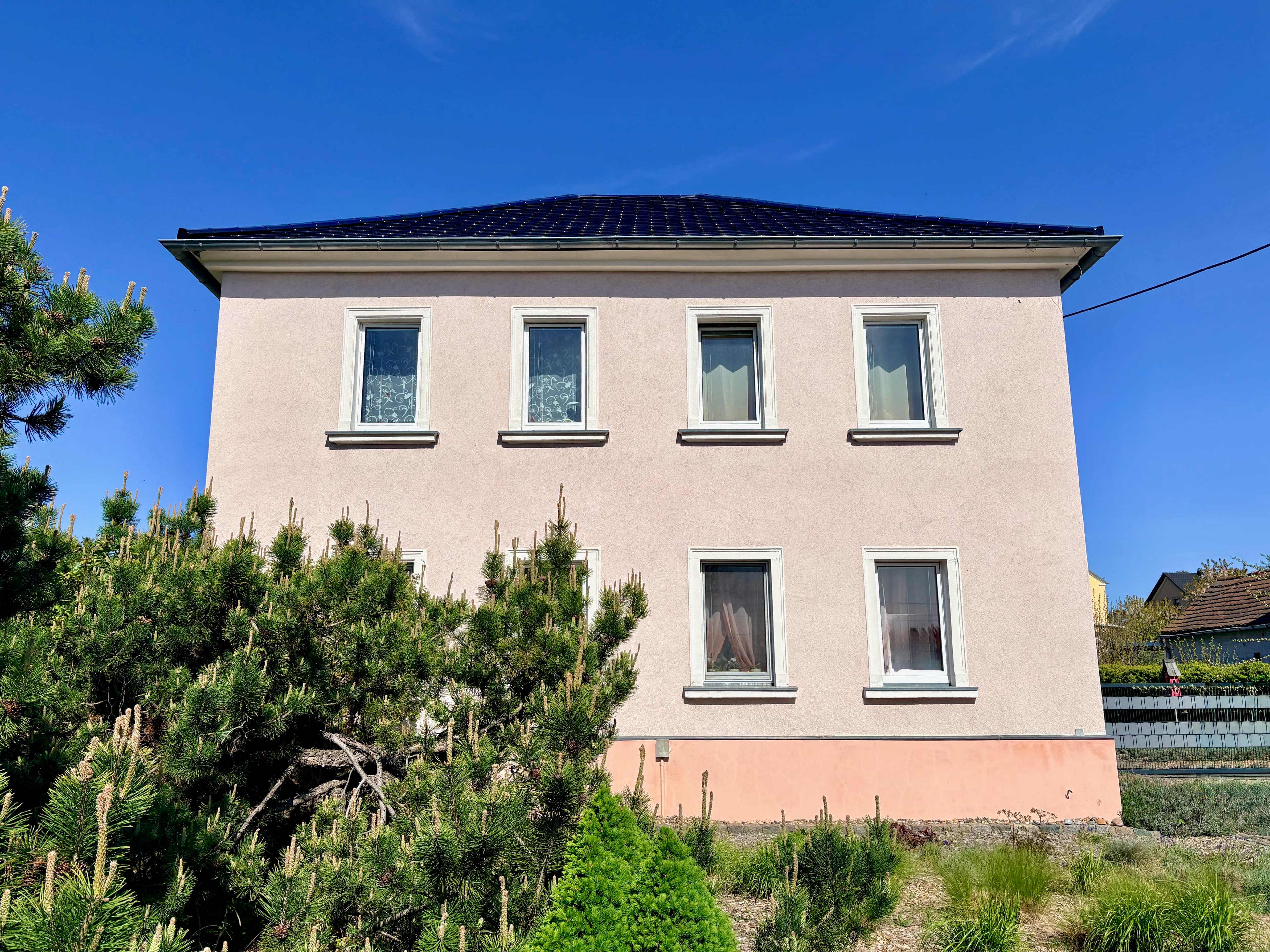 Einfamilienhaus in begehrter Lage von Weinböhla! – Immobilie zum Kauf in Dresden bei EdelWert Immobilien