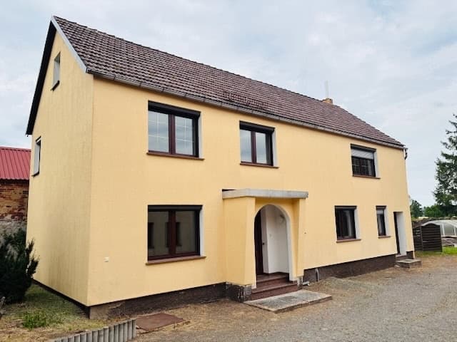 Landhaus mit viel Platz, Pool & großem Garten ! – Vorschaubild 2