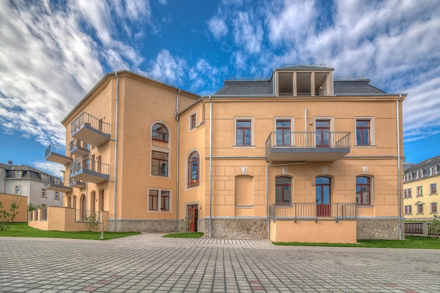 Moderne & Exklusive 4-Raum Wohnung am Stadtrand – Foto 1 von 10