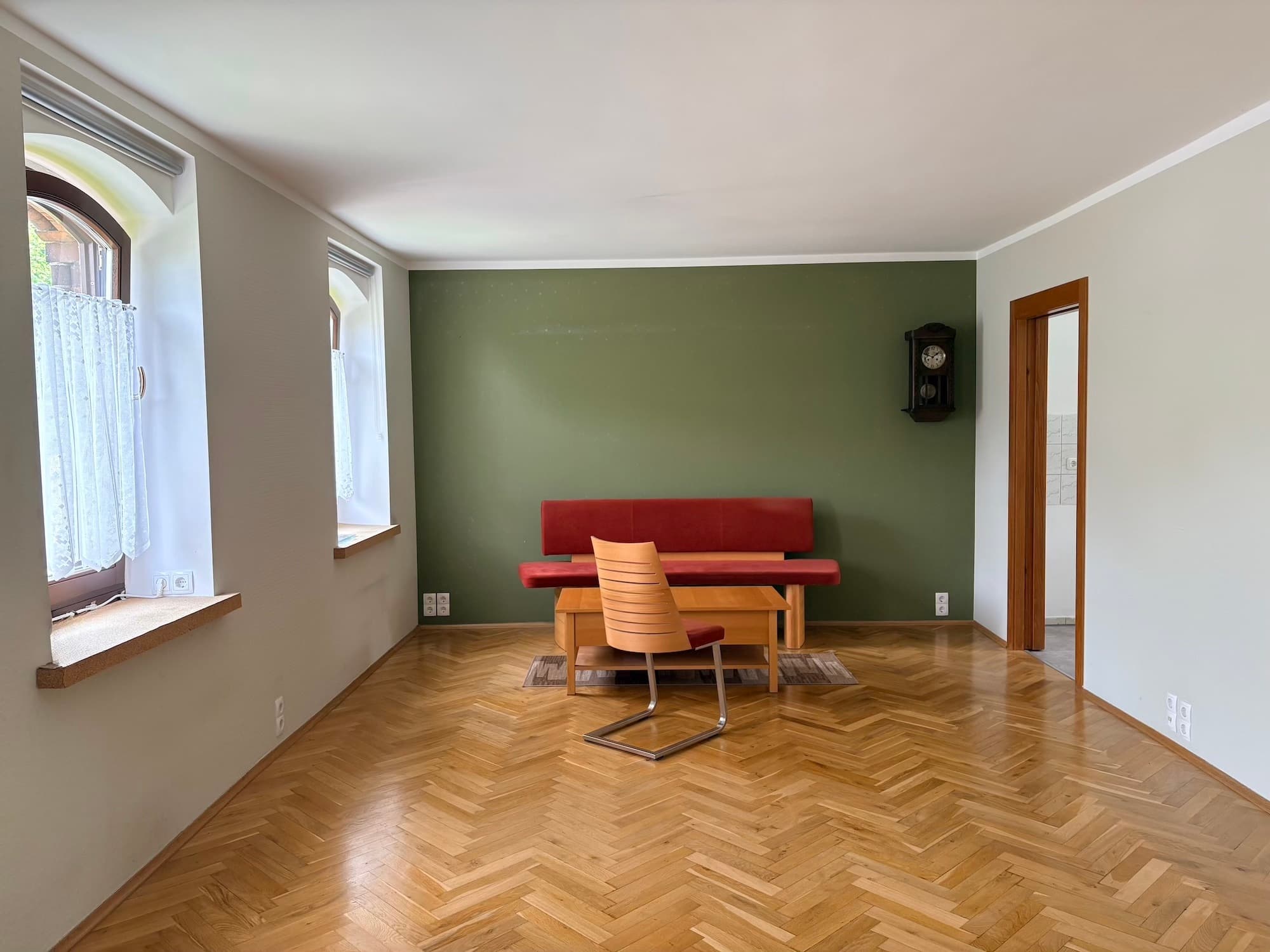 Doppelhaushälfte mit tollem Garten ! – Vorschaubild 3